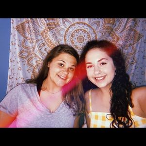 Meet your Posher, Ashley